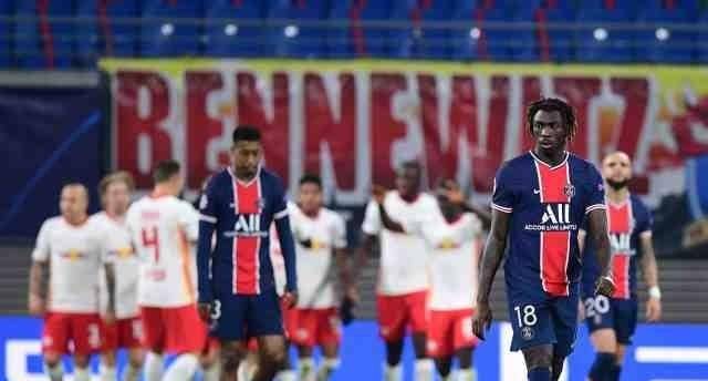  多特蒙德青春风暴席卷，强势登顶联赛榜首