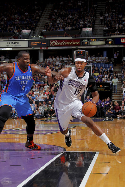  哈利伯顿妙传串联全队，国王团队篮球击败掘金展风采